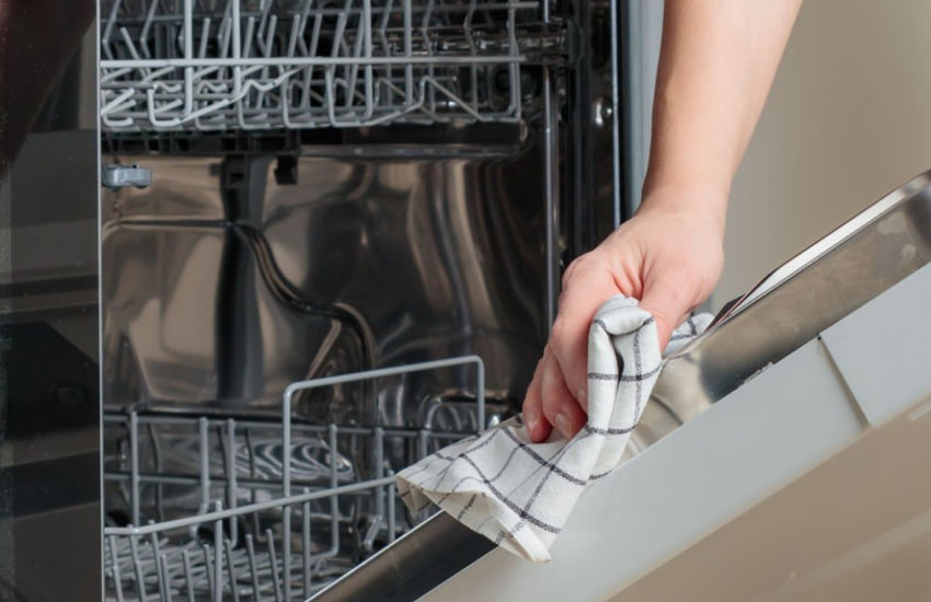 How to Get Rid of the Smell in Dishwasher