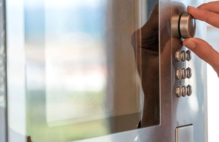 How to Silence a Microwave Without Sound Button