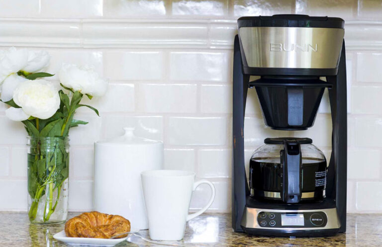 The Benefits of Owning a Programmable Coffee Maker