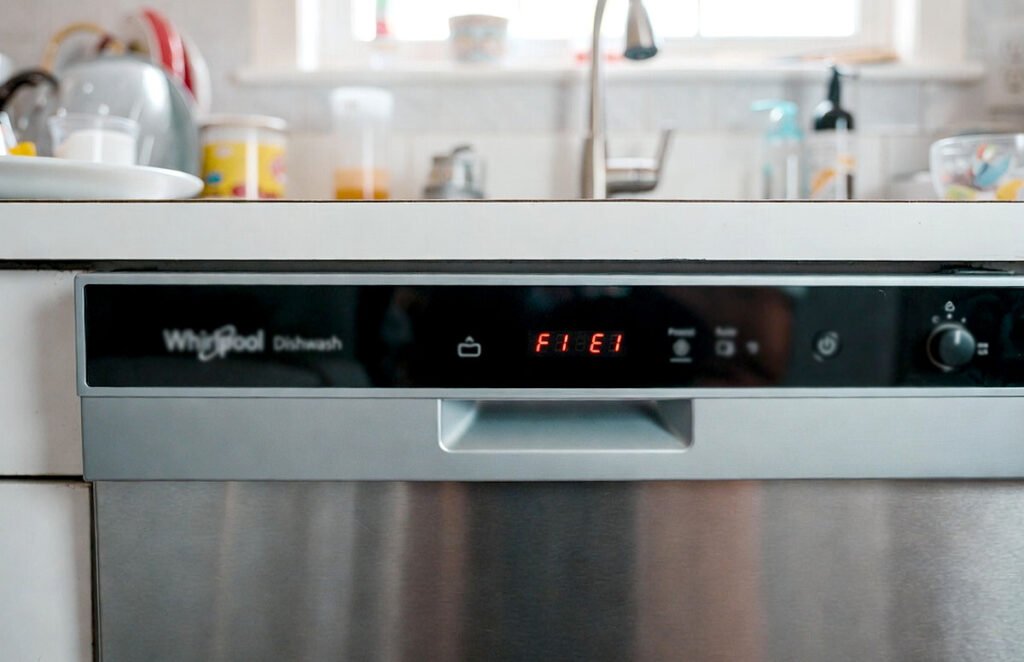 Whirlpool Dishwasher Error Code F1 E1