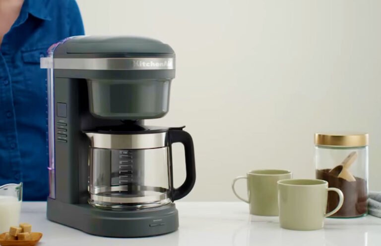 best drip coffee maker for hot coffee
